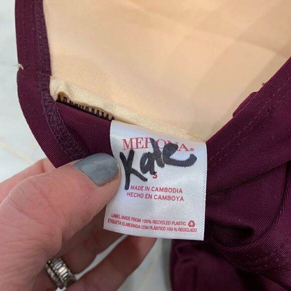 Merona Target brand one piece Swim Suit - S “host pick” !!! - Picture 3 of 9